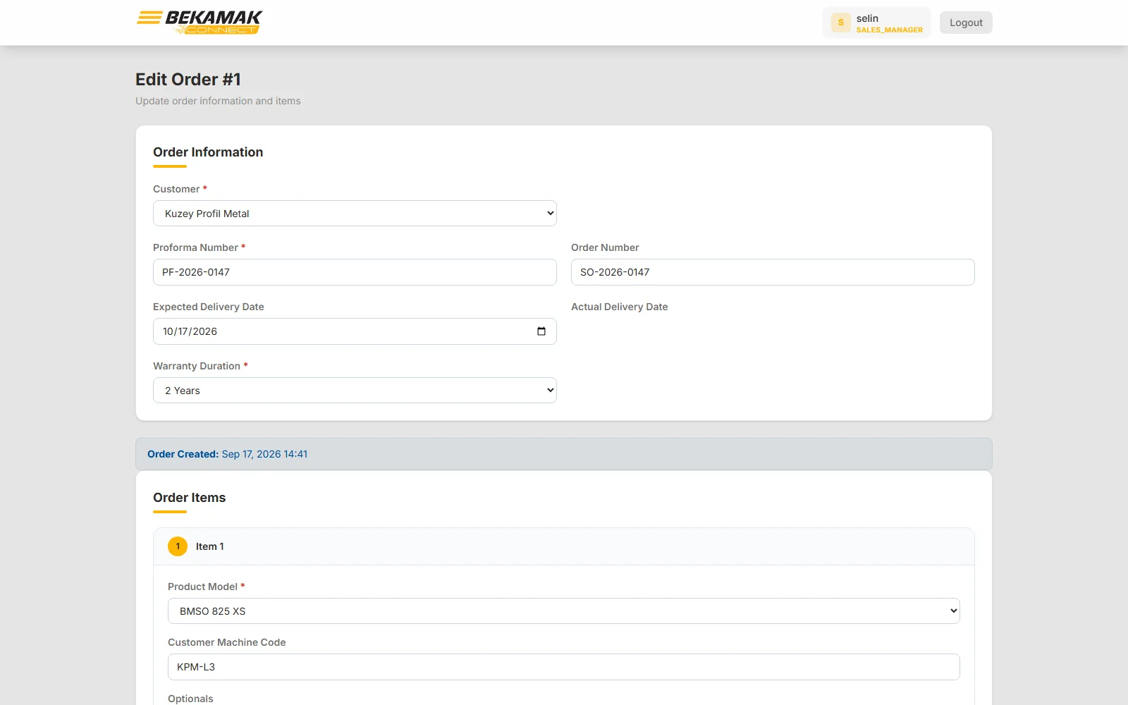 Order form with customer, proforma and order numbers, expected delivery date, a 2-year warranty, and the first machine with its customer machine code.